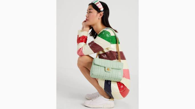 žene Kate Spade krema od pistacija evelyn prošivena srednja preklopna torba za rame pribor 04HN317